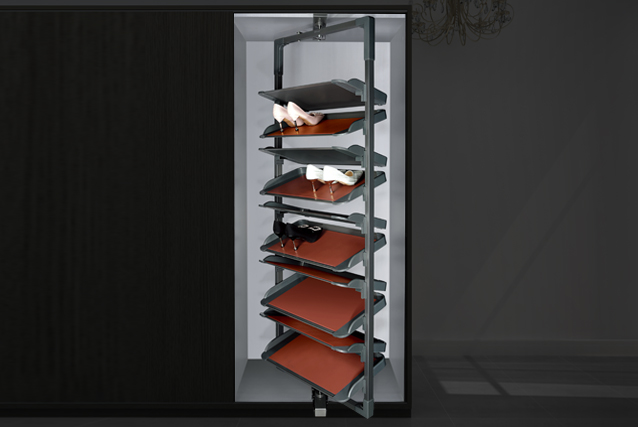 Rotating shoe rack